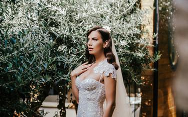 Milena Vujačić u modelu iz svoje kolekcije “Divine”