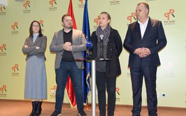 Sa pres konferencije URE i CIVIS