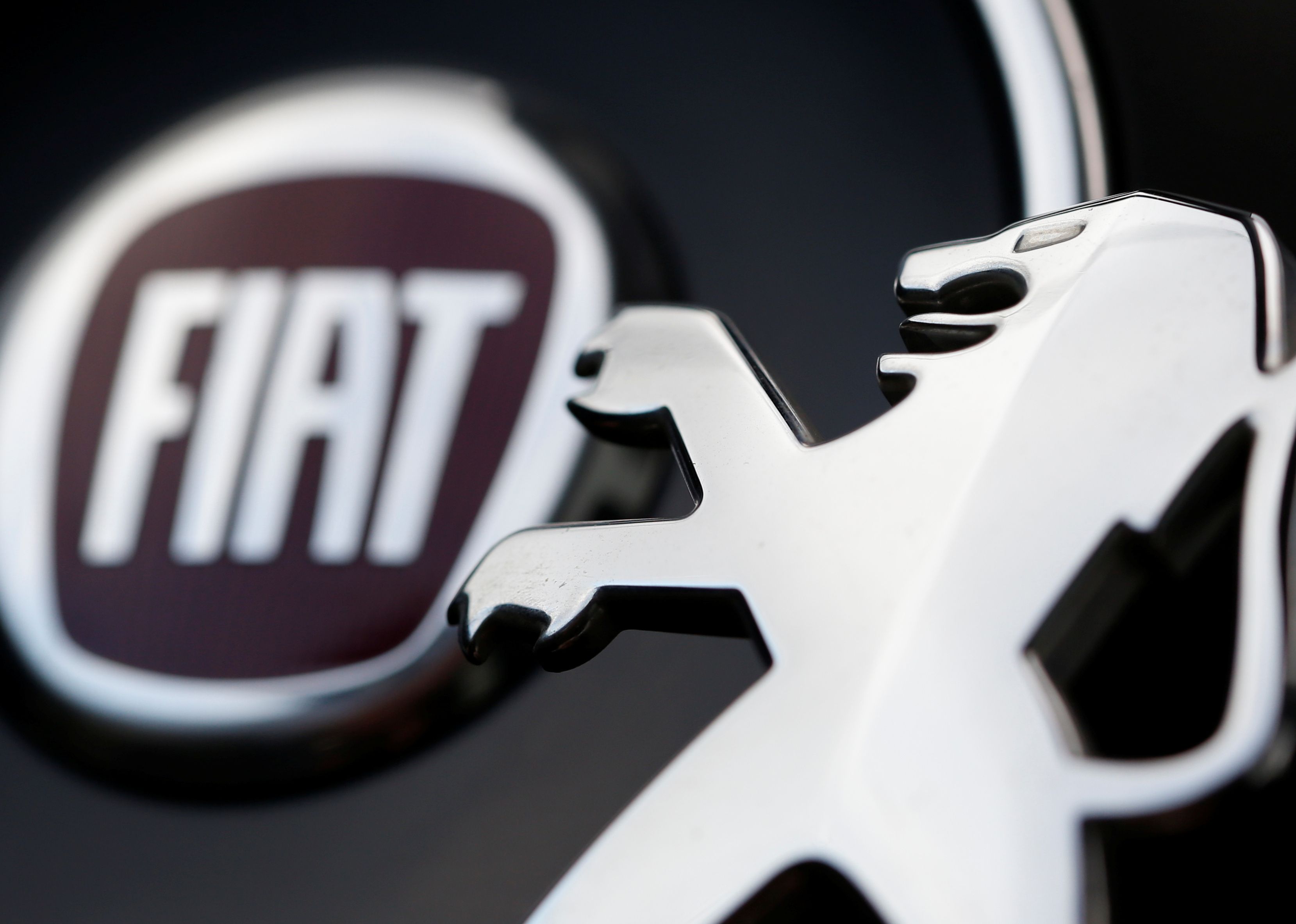 Fiat PSA logo