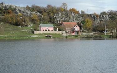 Vrtačko jezero