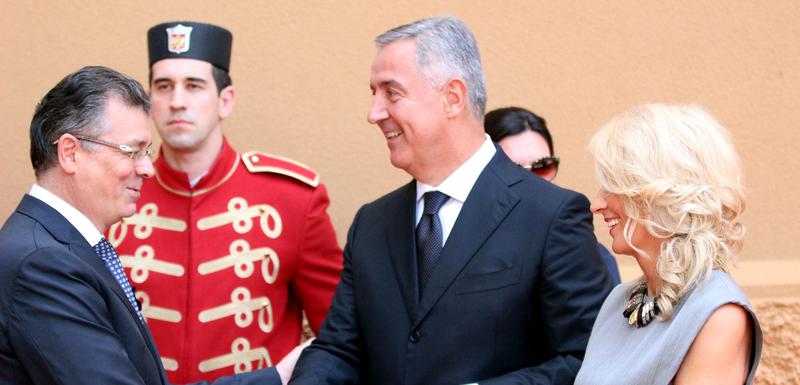 Familija pomogla i Gvozdenovićima i Đukanovićima