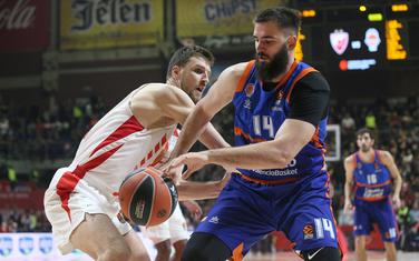 Bojan Dubljević je upisao 22 poena i osam skokova, ali je Valensija izgubila