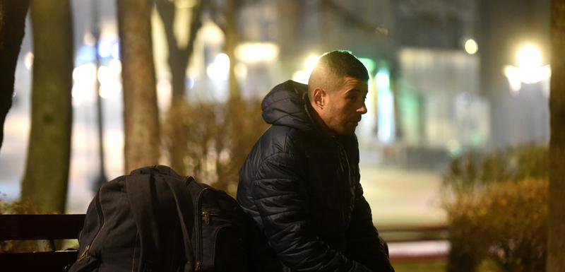 Ne znaju kako dalje: Jedan od migranata