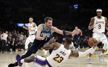 Lebron Džejms i Luka Dončić