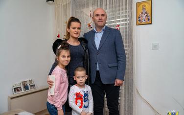 Božović sa djecom i Carević