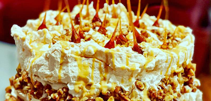 Torta sa karamelizovanim bademima