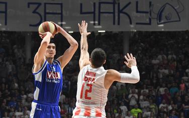 Danilo Nikolić (Budućnost Voli) i Bili Beron (Crvena zvezda) tokom prošlogodišnjeg finala