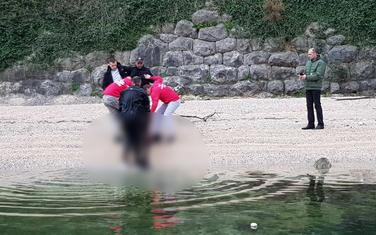 Ronioci izvadili tijelo iz vode