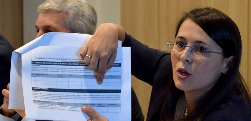 Mnogo funkcionera ne živi od plata, nego od korupcije: Ćalović Marković
