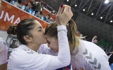 Slavlje Jovanke Radičević i Majde Mehmedović nakon pobjede nad Japanom