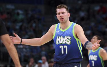 Dončić na meču sa Sakramentom