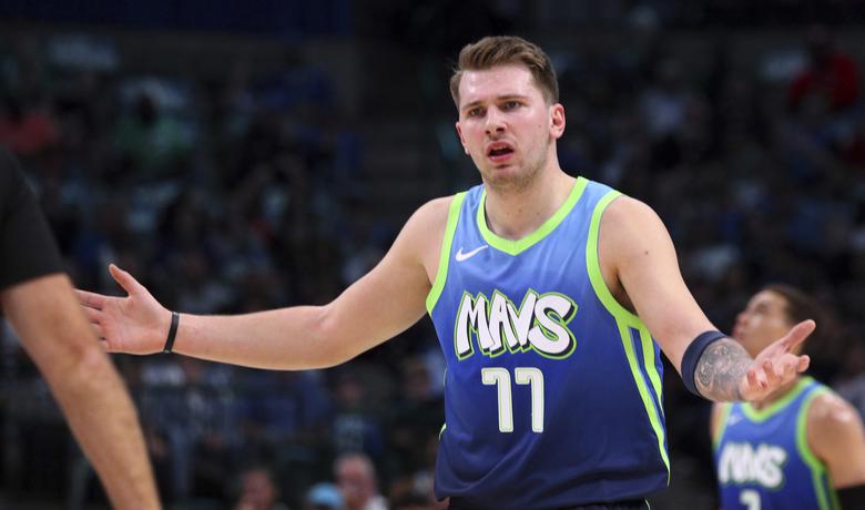 Dončić na meču sa Sakramentom