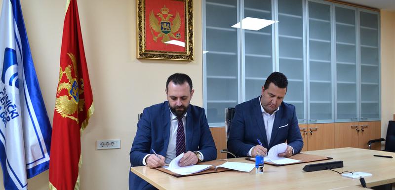 Jevto Eraković i Darko Vukčević potpisuju ugovor o saradnji