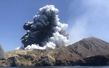 Erupcija vulkana na Bijelom ostrvu na Novom Zelandu