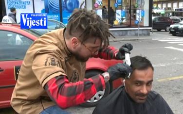 Stefan frizira u centru Podgorice
