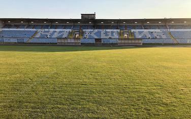 Zapadna tribina stadiona kraj Bistrice