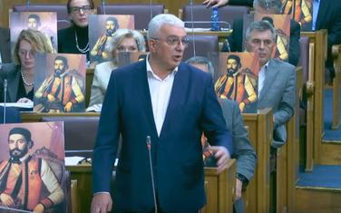 Mandić