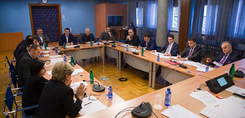 Odbor za politički sistem, pravosuđe i upravu
