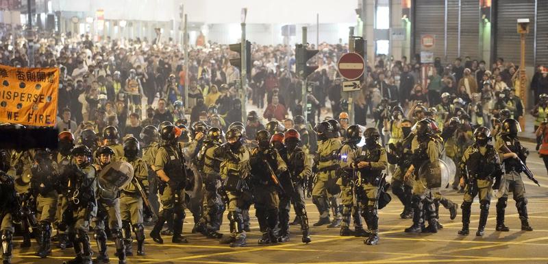 Sukob policije i demonstranata danas u Hongkongu