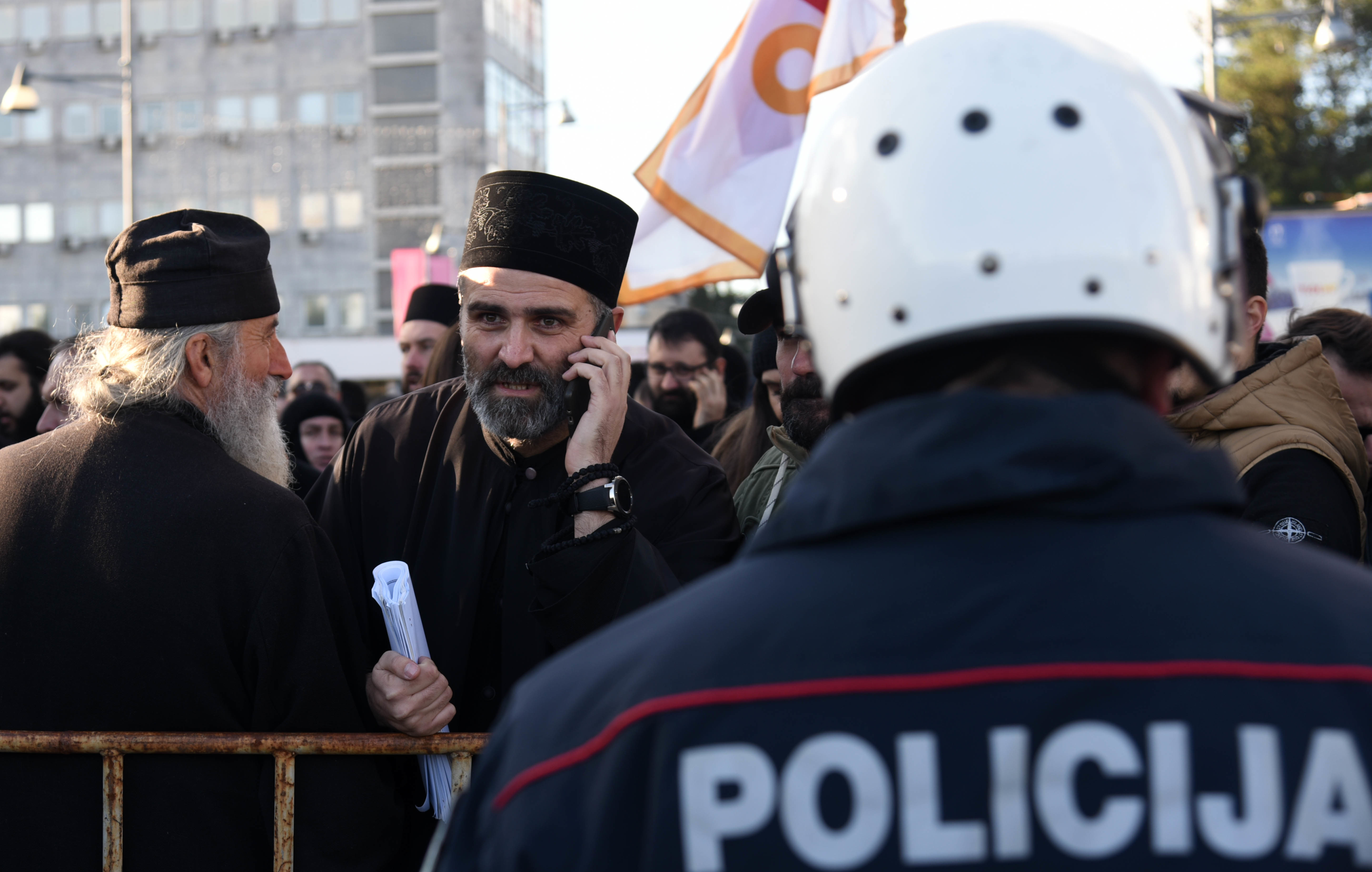 Protest pristalica Srpske pravoslavne crkve u centra grada