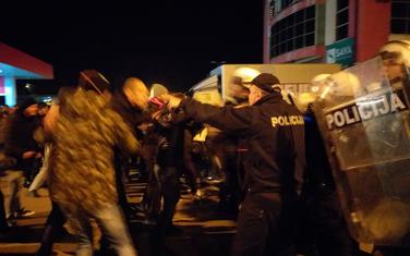 Sa večerašnjeg protesta u Nikšiću