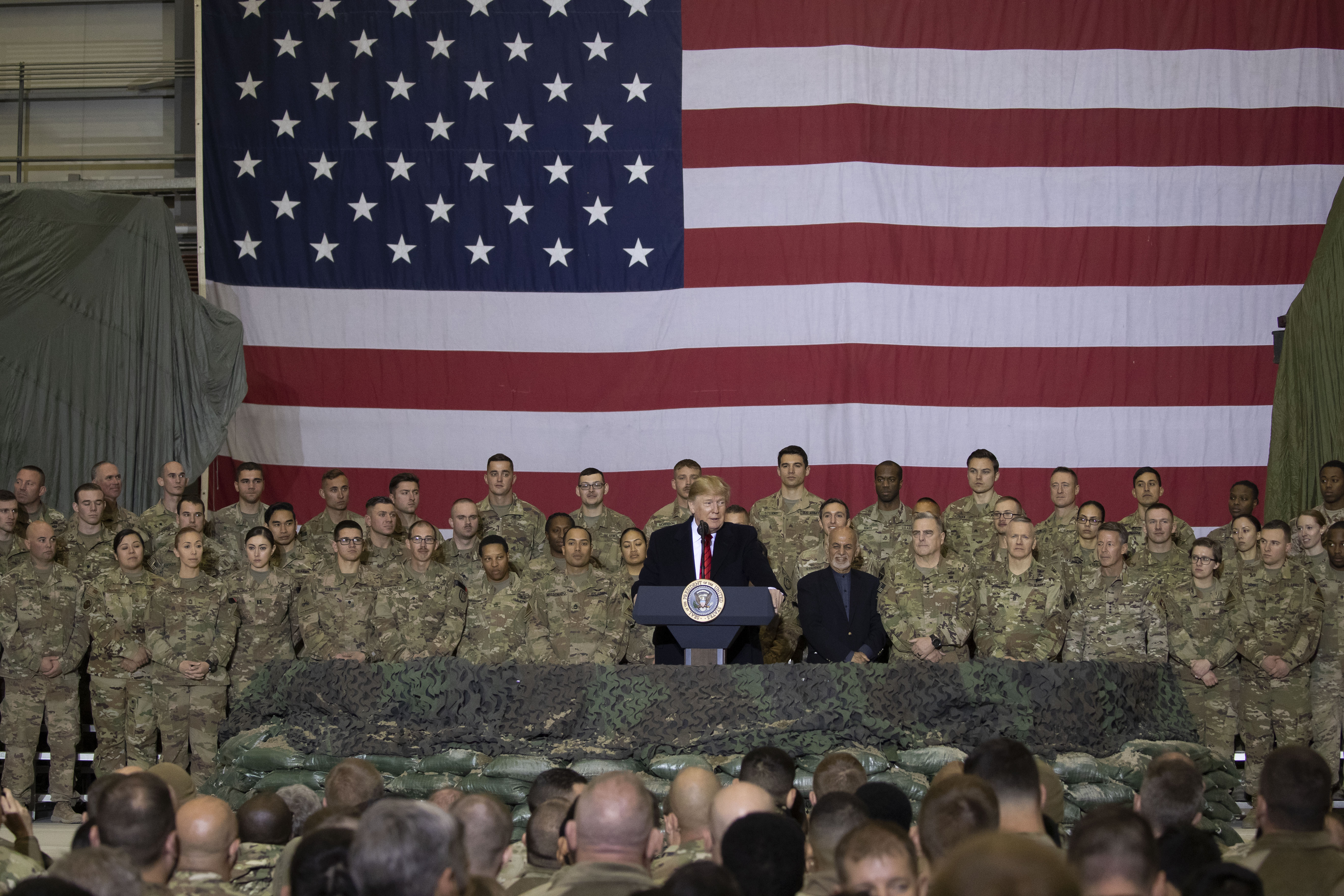 Donald Tramp, Avganistan