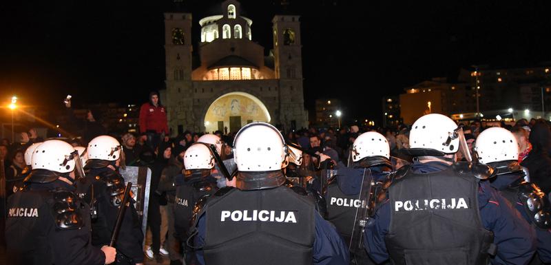 Večeras ispred hrama Hristovog Vaskrsenja u Podgorici