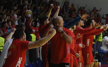 Došli da pokažu zbog čega su tu: Selektor Roganović i crnogorski rukometaši