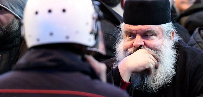 Ulicama crnogorskih gradova prolaze vjerske povorke - litije vjernika Srpske pravoslavne crkve kao vid protesta protiv usvajanja Zakona o slobodi vjeroispovijesti