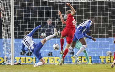 Tomas Miler postiže prvi gol