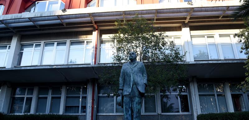 Radovi u biblioteci na broju, ali su neki drugačiji nakon obijanja depoa: Pravni fakultet