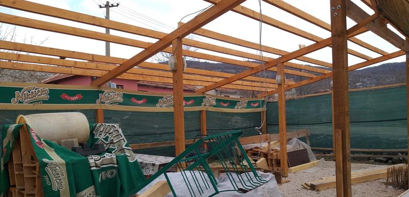 Sve će morati ponovo: Uništeni objekat