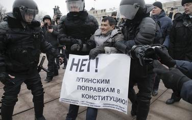 Hapšenje demonstranata