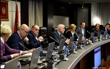 "Da različiti stavovi u vezi sa drugim pitanjima ne zasjene jedinstveni evropski kurs": Sjednica Vlade