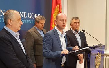 press DF-a: Milan Knežević