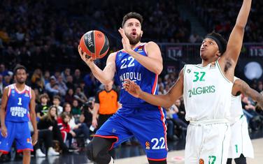 Vasilije Micić na utakmici sa Žalgirisom