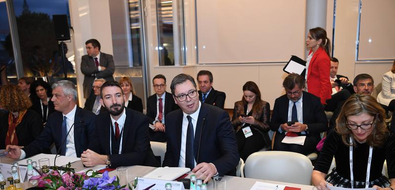 Vučić u Minhenu na okruglom stolu o bezbjednosti na Balkanu