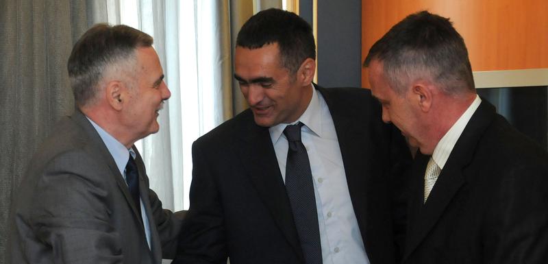 Damjanović, Radonjić (lijevo) i Bulatović (desno) u Skupštini