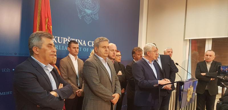 Sa današnje konferencije DF-a