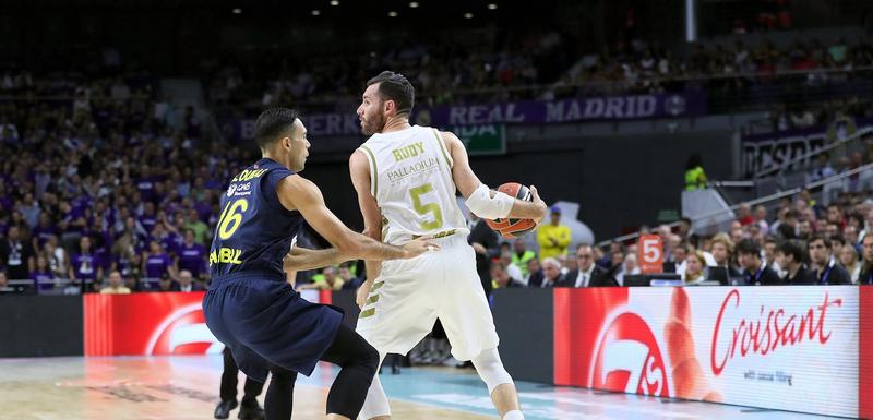 Duel Fernandesa (Real) i Slukasa (Fenerbahče)