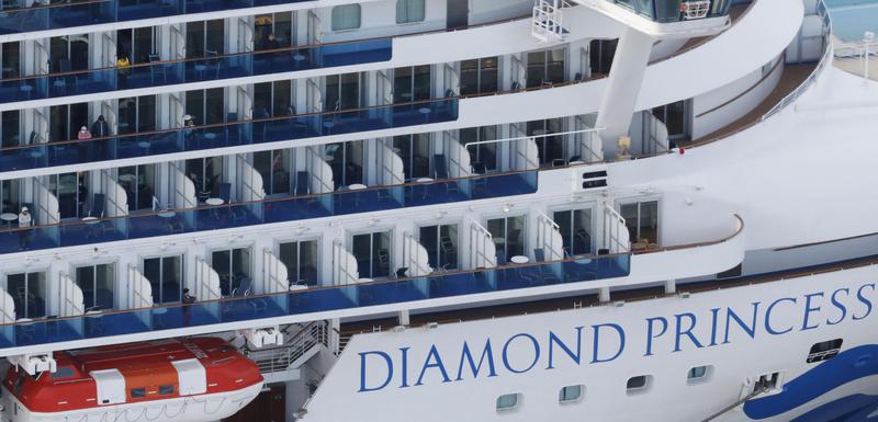 Oko 3.700 ljudi na kruzeru “Dajmond princez” će biti u karantinu dvije nedjelje