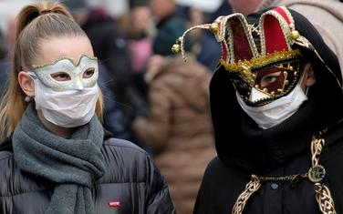 Maskirani učesnici Venecijanskog karnevala