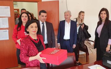 “Dnevno prate preporuke i mjere Vlade”: Laličićeva predaje listu DPS-a