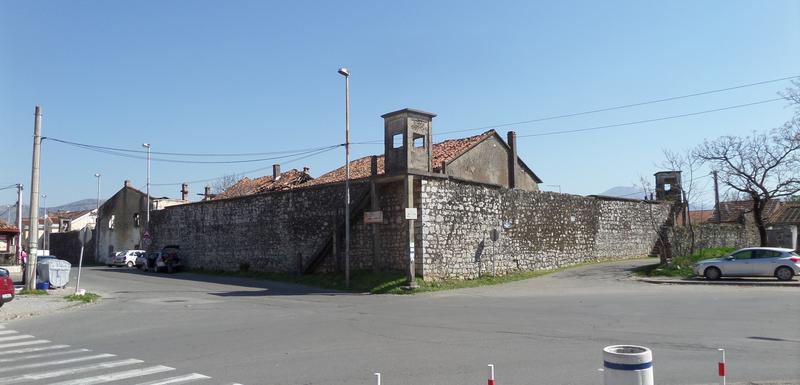 Bivša tamnica Jusovača, Podgorica - pogled u pravcu istoka