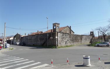 Bivša tamnica Jusovača, Podgorica - pogled u pravcu istoka