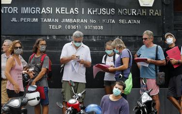 Turisti čekaju produžavanje viza u Indoneziji