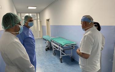 Hrapović u obilasku barske bolnice