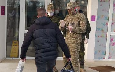 Zbog kršenja mjere samoizolacije, policija u Herceg Novom je bezbjednosno interesantno lice sprovela u karantin