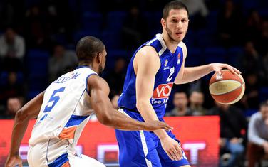 Bilo nekad: Solidno popunjena "Morača" i Nikola Ivanović na meču sa Mornarom